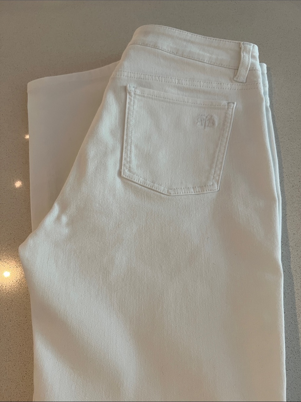 Brooks Brothers White Denim Ankle Jean Size 6. Like New. - Picture 10 of 10